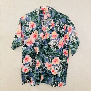 Vintage Men’s Hilo Hattie Hawaiian Shirt Floral Design